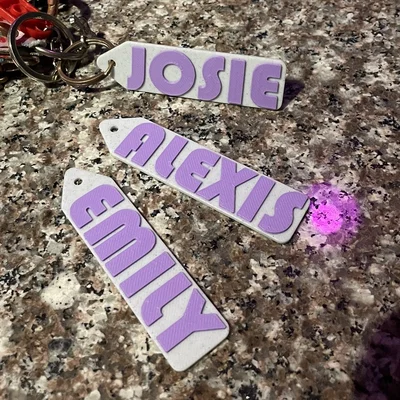 Móc Khóa Tùy Chỉnh Tên (Customizable Keychain with Name)