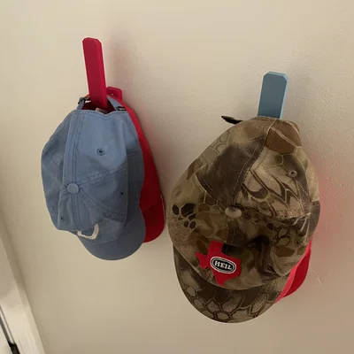 Móc treo nón nhiều chiếc gắn tường (Multi-hat wall hook)