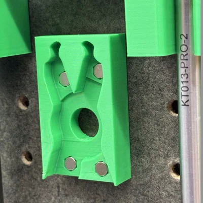 Giá treo pegboard cho kìm Park Tool MLP-1.2 - bản nam châm