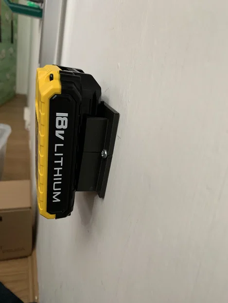 Giá treo tường pin Stanley 18V - Image 3