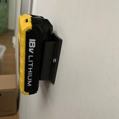 Giá treo tường pin Stanley 18V