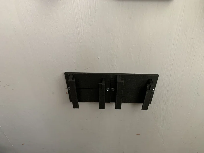 Giá treo tường pin Stanley 18V - Image 5