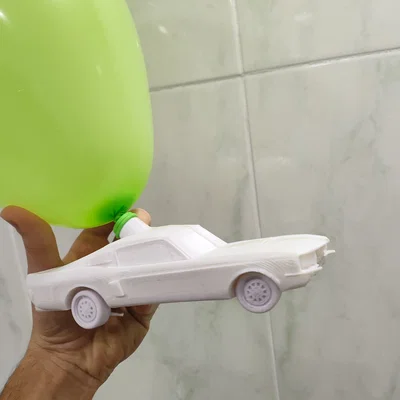Mustang chạy bằng khí nén
