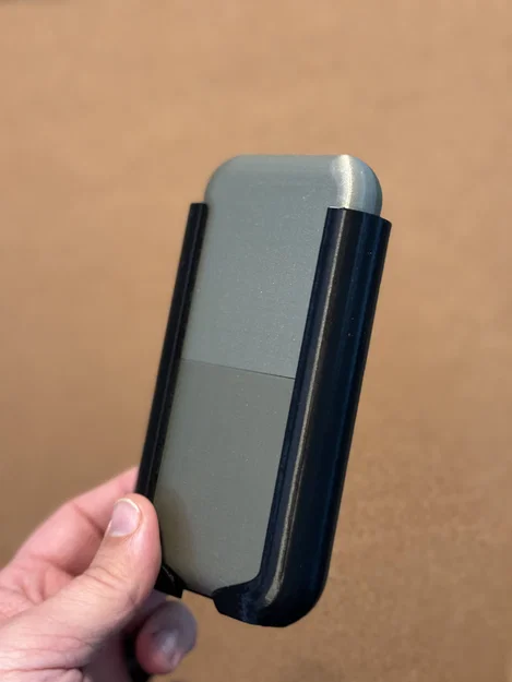 Holster đeo thắt lưng cho pin Apple Vision Pro - Image 5