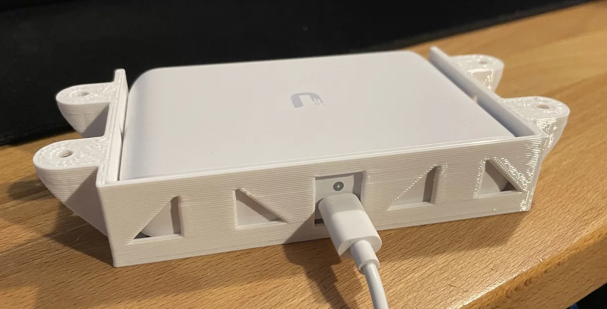 Giá treo switch Ubiquiti Flex Mini (USW-Flex-Mini) gắn tường/dưới kệ - Image 4