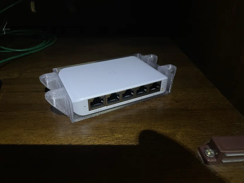 Giá treo switch Ubiquiti Flex Mini (USW-Flex-Mini) gắn tường/dưới kệ - Image 7