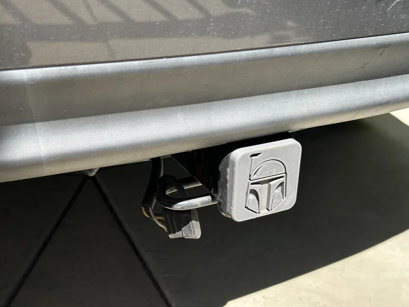 Nắp che đầu kéo (hitch cover) 3D phong cách Mandalorian độc đáo - Image 2