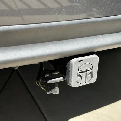 Nắp che đầu kéo (hitch cover) 3D phong cách Mandalorian độc đáo