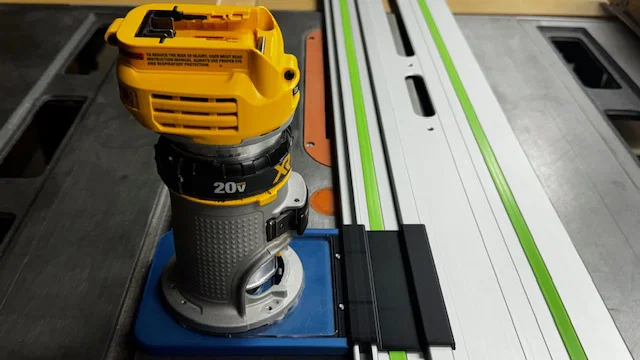 Ngàm gắn Festool Track cho Dewalt Trim Router (DCW600) - Image 1