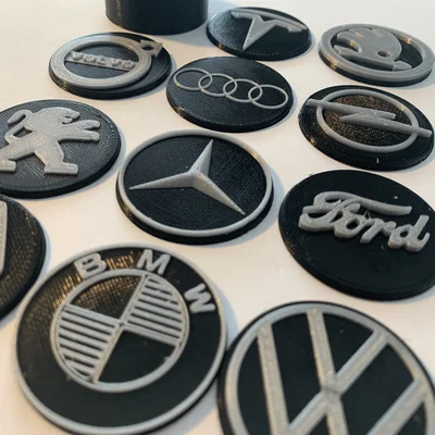 Adapter đĩa vinyl single kèm nhiều logo hãng xe thay đổi được