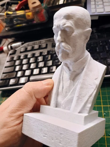 Tượng bán thân Tomáš Garrigue Masaryk (TGM) - Tomáš Garrigue Masaryk bust - Image 1