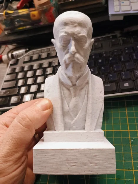 Tượng bán thân Tomáš Garrigue Masaryk (TGM) - Tomáš Garrigue Masaryk bust - Image 3