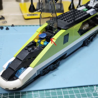 Mod Lego Train 60337: Pin 18650 sạc lại + Boost 9V (TP4056)