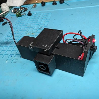 Mod Lego Train 60337: Pin 18650 sạc lại + Boost 9V (TP4056)