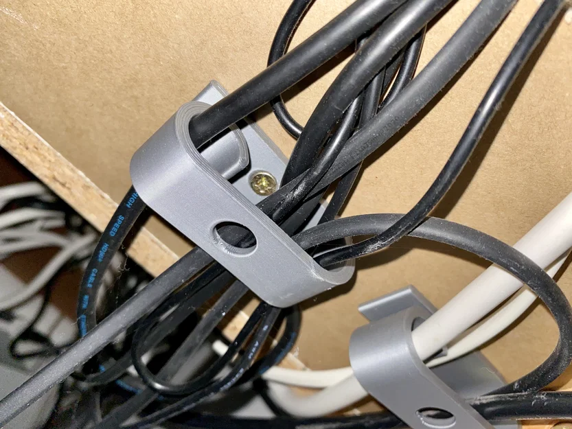 Kẹp Cố Định Dây Cáp Gọn Gàng Cho Bàn Làm Việc (Cable Clip) - Image 2