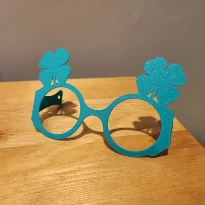 Kính Novelty Gập Gọn Ngày St. Patrick (Cỏ 4 Lá/Shamrock)