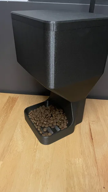 Khay cho mèo ăn (Cat feeder) in 3D - Image 1