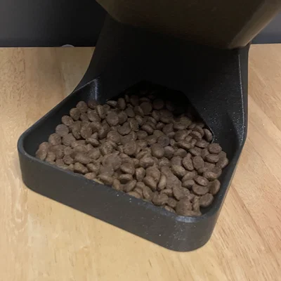 Khay cho mèo ăn (Cat feeder) in 3D