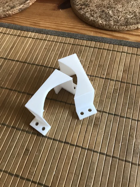 Giá đỡ ổ cắm điện (Power strip holder) - Image 4