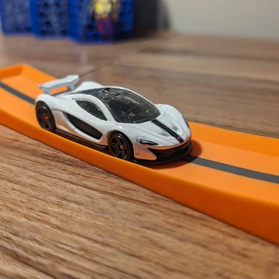 Đường đua Hot Wheels để bàn - Mô hình trưng bày độc đáo