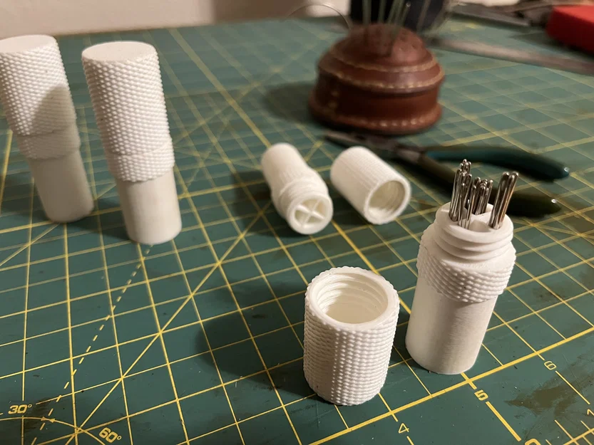Hộp đựng kim dạng phân đoạn (Segmented needle container) - Image 1