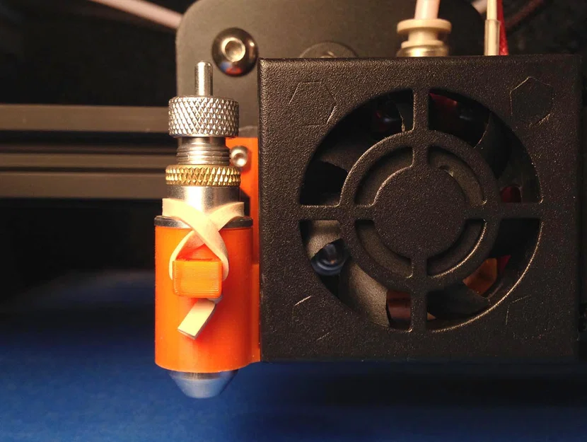 Ngàm gắn drag knife cho Creality [vinyl cutter] - Image 1