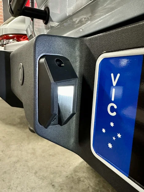 Tấm che đèn biển số Ineos Grenadier (Number Plate Light Shield) - Image 1