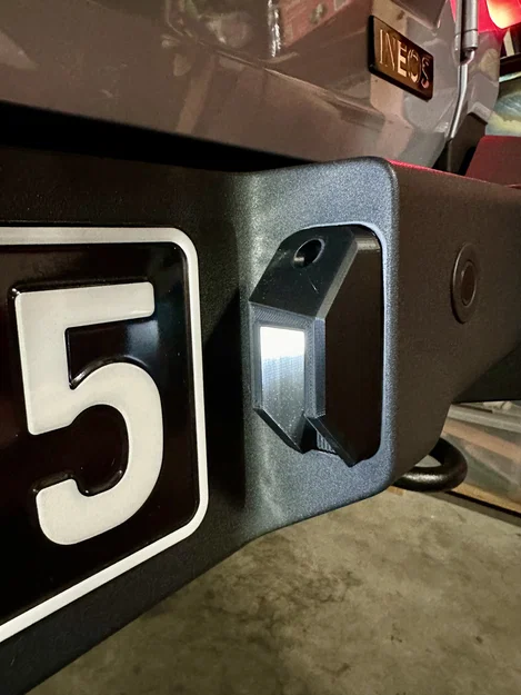 Tấm che đèn biển số Ineos Grenadier (Number Plate Light Shield) - Image 2