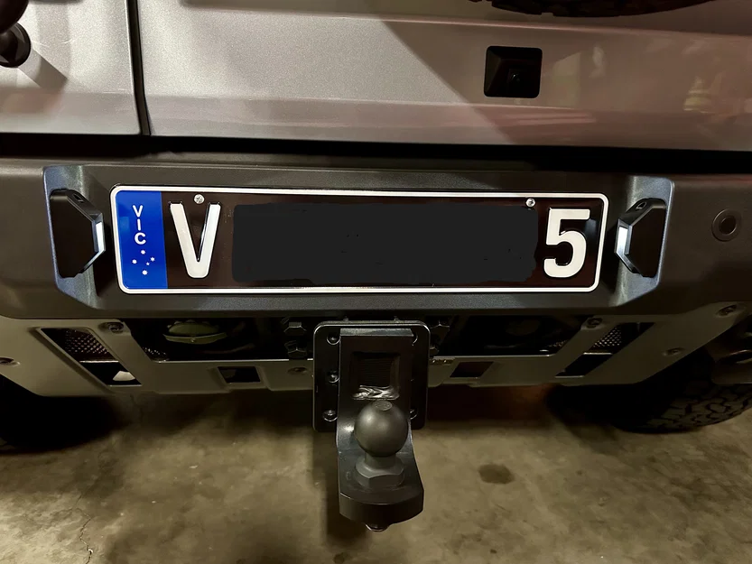 Tấm che đèn biển số Ineos Grenadier (Number Plate Light Shield) - Image 3