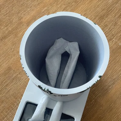 Chậu Tự Tưới Dễ Thương (Cute Self-Watering Planter)
