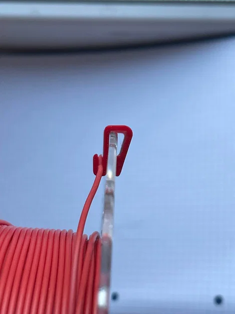 Kẹp giữ sợi nhựa 1.75mm (Filament Clip) giúp chống rối dây cho spool - Image 2