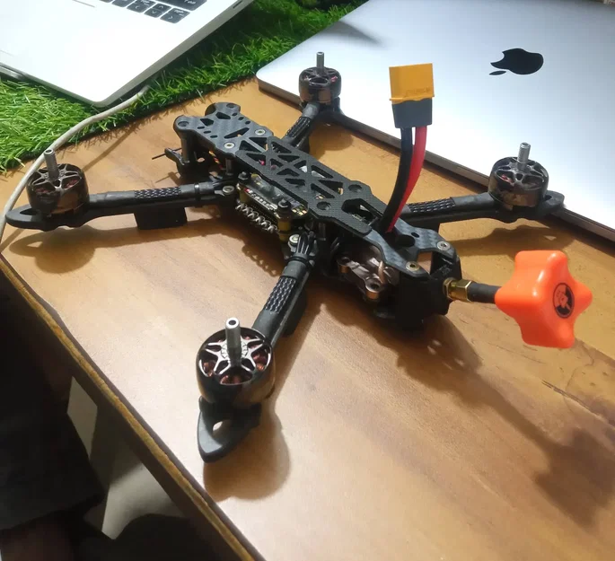Gá giữ anten VTX cho khung drone GEPRC Mark4 (In 3D chuyên dụng) - Image 1