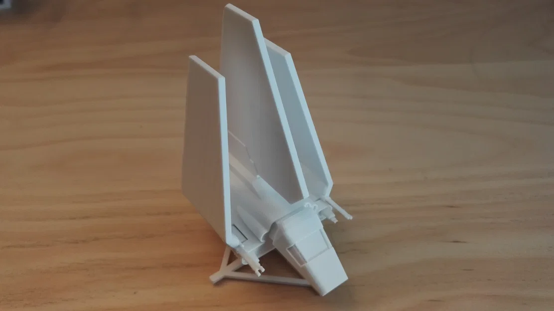 Star Wars Lambda Shuttle (Tàu con thoi Lambda-class của Đế Chế) - Image 2