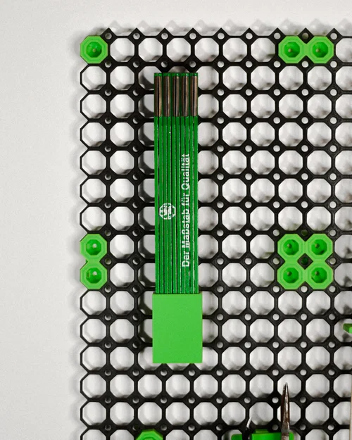 Giá treo thước gấp cho hệ thống Multiboard tiện lợi - Image 4