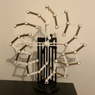 Kinetic Clock – Đồng hồ kinetic xoay