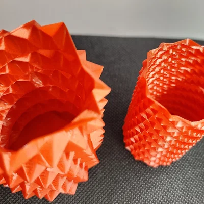 Bình hoa Fibonacci xoắn ốc in 3D: Nghệ thuật toán học cho không gian sống