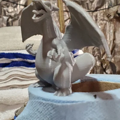 Mô hình Charizard nhỏ gọn cho người yêu thích 3D Printing