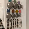Giá đỡ cốc & muỗng đong nam châm (Magnetic Measuring Cup and Spoon Holder) - Thumbnail 1