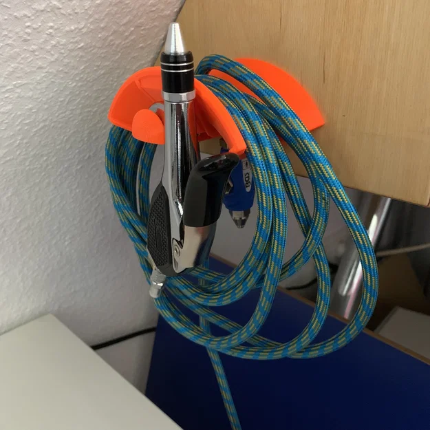 Giá đỡ ống hơi cho airbrush (Airbrush hose holder) - Image 1
