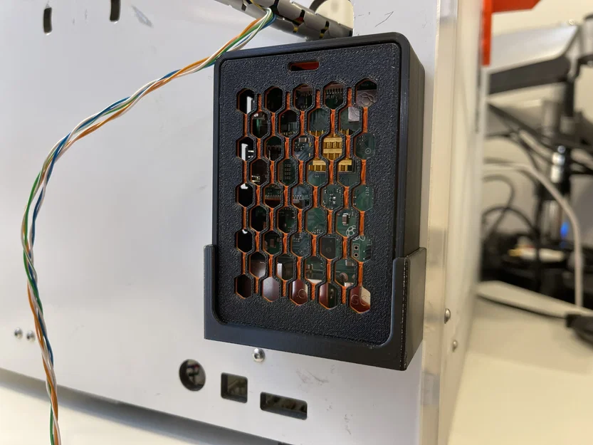 Giá đỡ 3D cho Raspberry Pi 3/4 B+ (Holder Case) - Image 1
