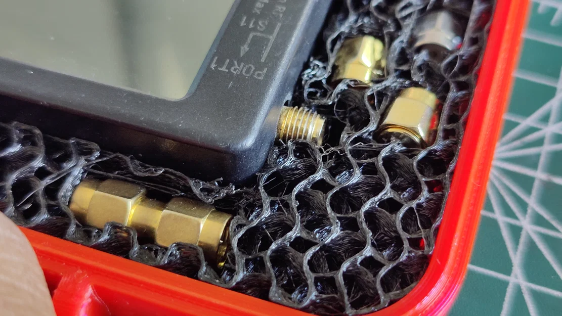 Hộp NanoVNA-H Rugged (Bền, Có Infill Mềm Bảo Vệ) - Image 3
