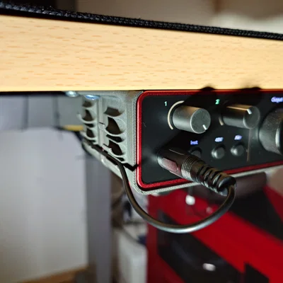 Focusrite Scarlett Solo Gen 4 - Giá treo dưới mặt bàn (Under Desk Mount)