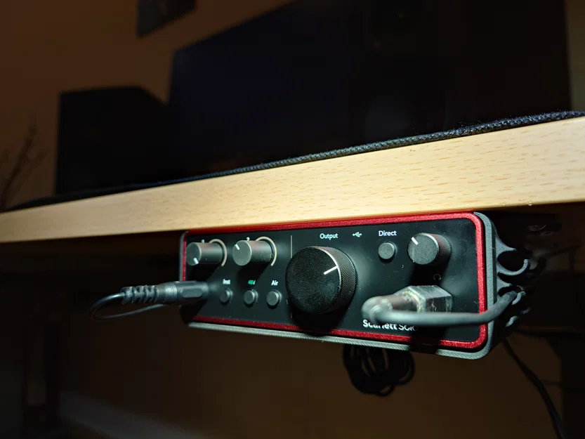 Focusrite Scarlett Solo Gen 4 - Giá treo dưới mặt bàn (Under Desk Mount) - Image 3