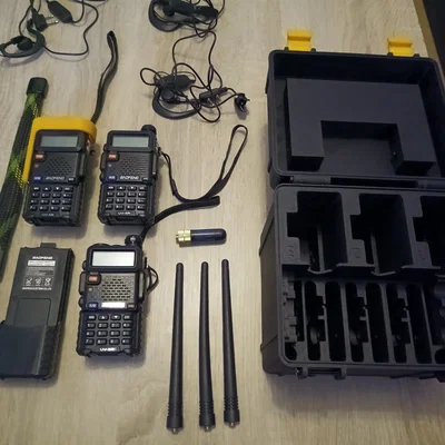 Hộp Baofeng UV-5R (Baofeng UV-5R Box)