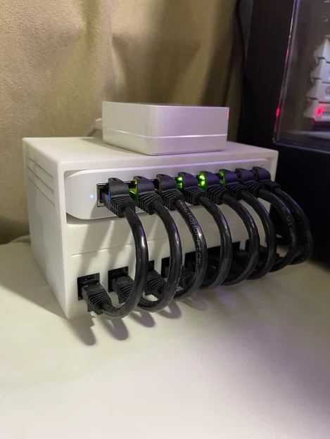 Kệ network rack để bàn cho Unifi Switch 8 Lite - Image 1