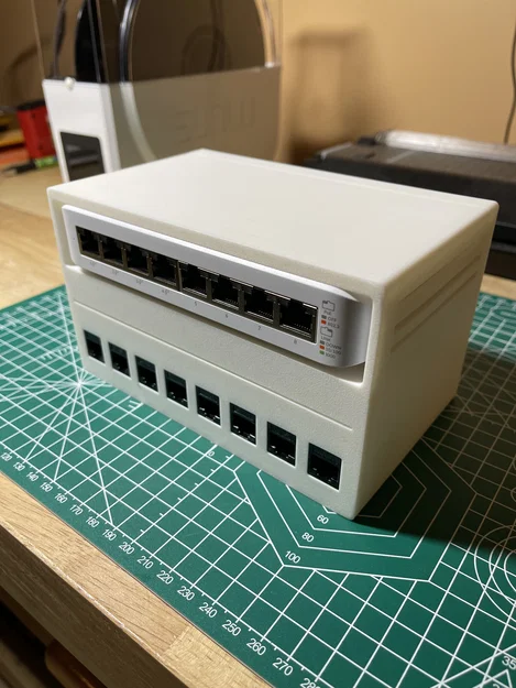 Kệ network rack để bàn cho Unifi Switch 8 Lite - Image 3