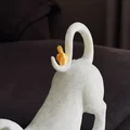 Mèo vươn mình với chim đậu trên đuôi - Thumbnail 4