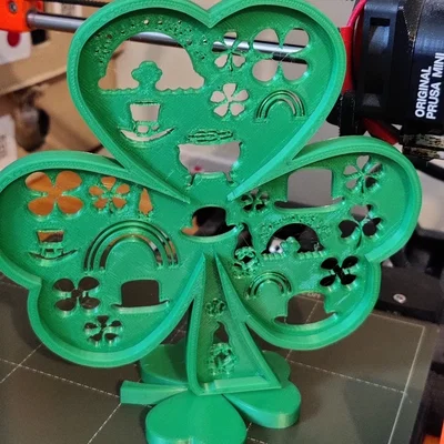 Mô hình Shamrock trang trí ngày lễ St. Patrick độc đáo