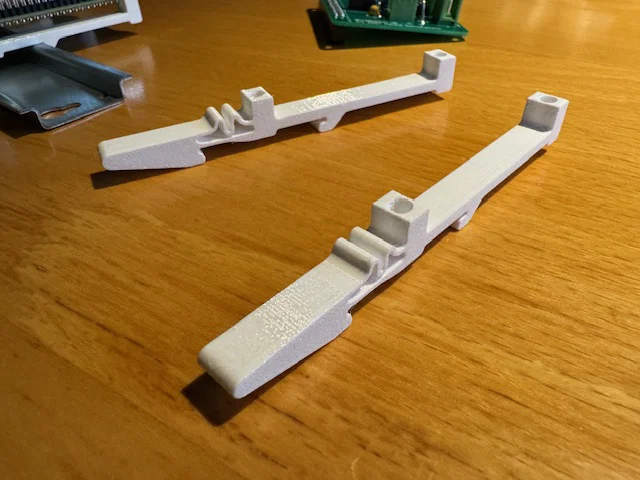 Ngàm DIN Rail profile thấp cho Raspberry Pi 3/4/5 - Image 2