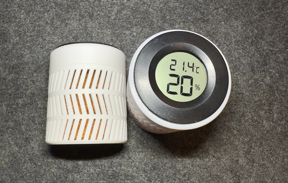Hộp desiccant kèm cảm biến ẩm (Yet another Desiccant container) - Image 1
